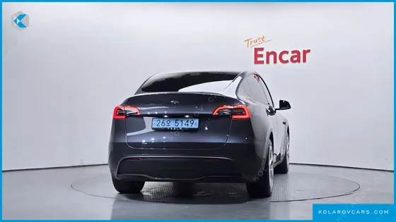 TESLA MODEL Y STANDARD RANGE RWD