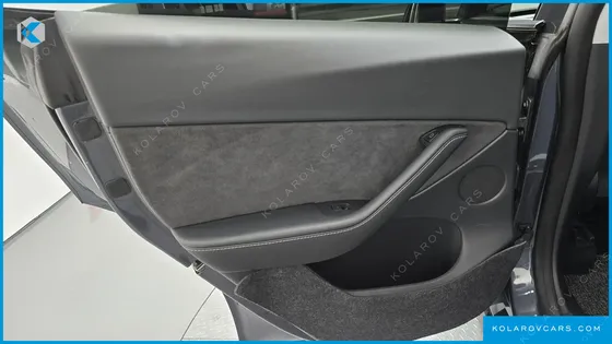 TESLA MODEL Y STANDARD RANGE RWD