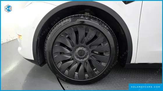 TESLA MODEL Y LONG RANGE AWD