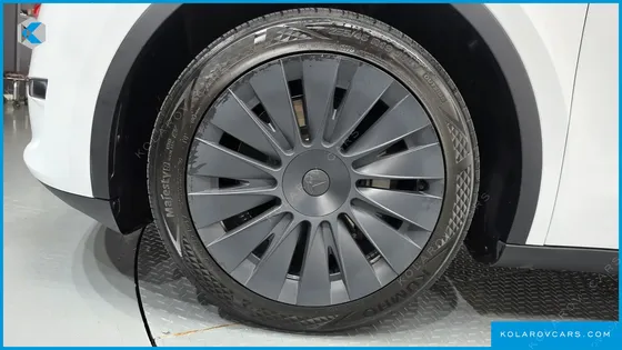 TESLA MODEL Y LONG RANGE AWD