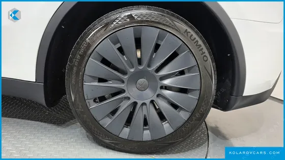 TESLA MODEL Y LONG RANGE AWD
