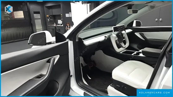 TESLA MODEL Y LONG RANGE AWD