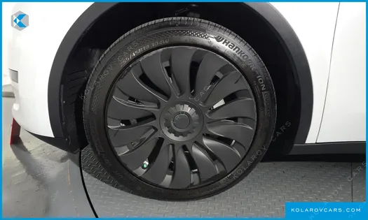 TESLA MODEL Y RWD