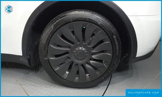 TESLA MODEL Y RWD