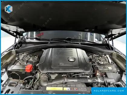 LAND ROVER RANGE ROVER VELAR 2.0 D240 R-DYNAMIC SE