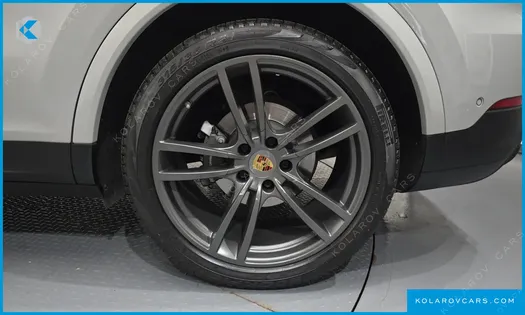 PORSCHE CAYENNE 3.0 COUPE PLATINUM EDITION