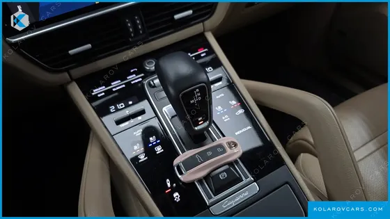 PORSCHE CAYENNE 3.0 E-HYBRID COUPE