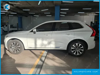 VOLVO XC60 B5 ULTRA BRIGHT