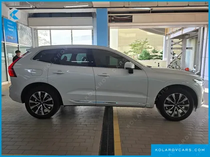 VOLVO XC60 B5 ULTRA BRIGHT