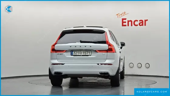 VOLVO XC60 T8 INSCRIPTION