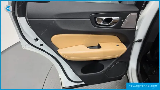 VOLVO XC60 T8 INSCRIPTION