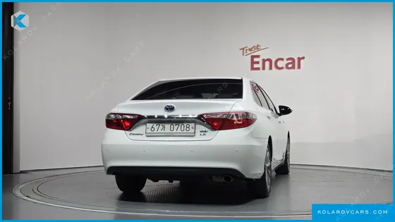 TOYOTA CAMRY HYBRID LE