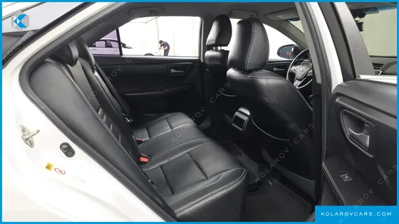 TOYOTA CAMRY HYBRID LE