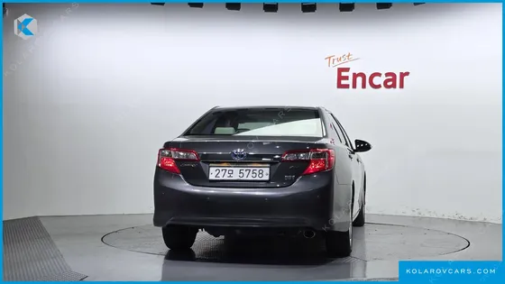 TOYOTA CAMRY HYBRID XLE