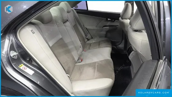 TOYOTA CAMRY HYBRID XLE