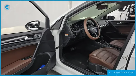 VOLKSWAGEN GOLF 2.0 TDI PREMIUM