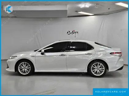 TOYOTA CAMRY 2.5 XLE HYBRID