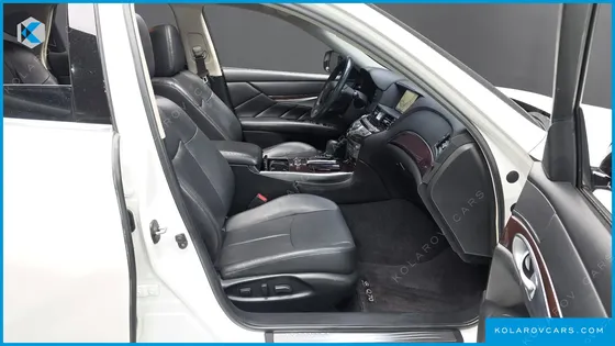 INFINITY Q70 3.7 STYLE