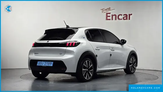 PEUGEOT 208 GT