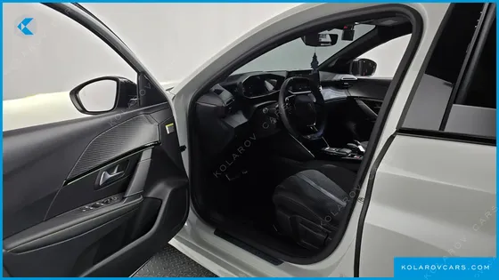 PEUGEOT 208 GT