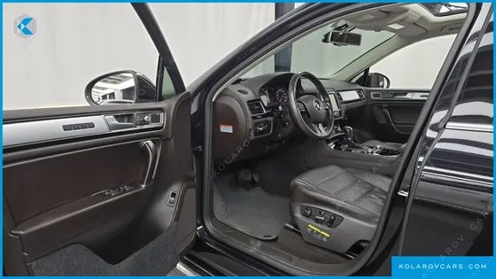 VOLKSWAGEN TOUAREG V6 3.0 TDI BLUEMOTION PREMIUM
