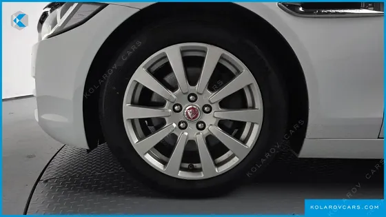JAGUAR XE 20D PRESTIGE