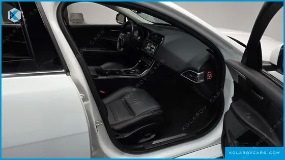 JAGUAR XE 20D PRESTIGE