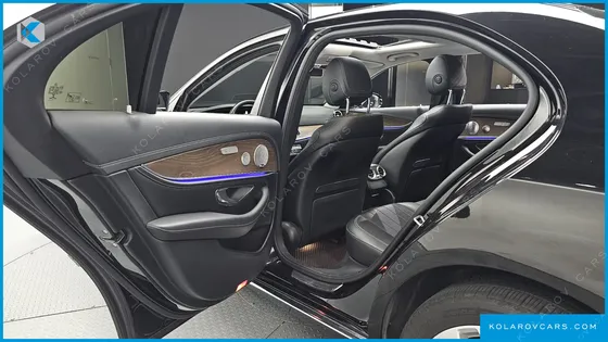 MERCEDES E-CLASS E300 4MATIC EXCLUSIVE