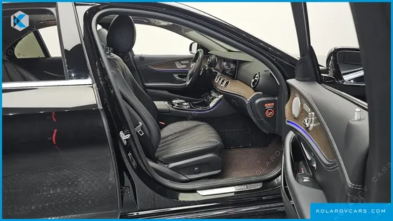MERCEDES E-CLASS E300 4MATIC EXCLUSIVE
