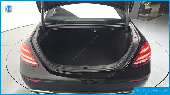 MERCEDES E-CLASS E300 4MATIC EXCLUSIVE