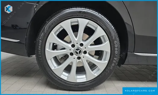 MERCEDES E-CLASS E300 4MATIC EXCLUSIVE