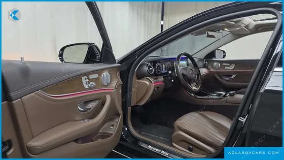 MERCEDES E-CLASS E300 4MATIC EXCLUSIVE