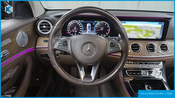 MERCEDES E-CLASS E300 4MATIC EXCLUSIVE