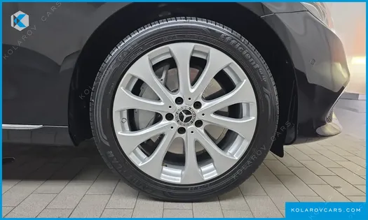 MERCEDES E-CLASS E300 4MATIC EXCLUSIVE