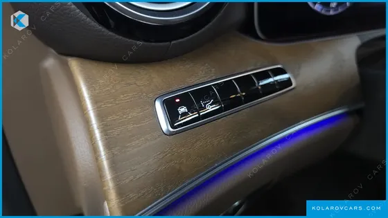 MERCEDES E-CLASS E300 4MATIC EXCLUSIVE
