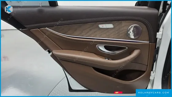 MERCEDES E-CLASS E220D EXCLUSIVE