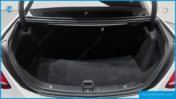 MERCEDES E-CLASS E220D EXCLUSIVE