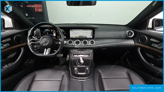 MERCEDES E-CLASS E220D 4MATIC AMG LINE