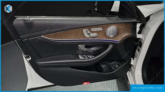 MERCEDES E-CLASS E300 EXCLUSIVE