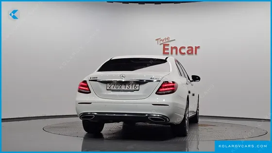 MERCEDES E-CLASS E300 4MATIC AVNATGARDE