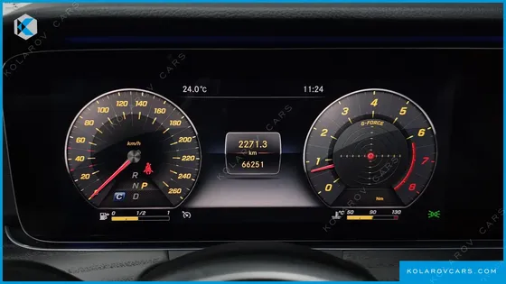 MERCEDES E-CLASS E300 4MATIC AVNATGARDE