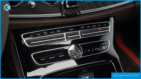 MERCEDES E-CLASS E300 4MATIC AVNATGARDE