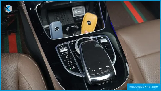 MERCEDES E-CLASS E300 4MATIC AVNATGARDE
