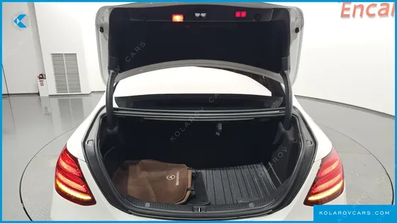 MERCEDES E-CLASS E300 4MATIC AVNATGARDE