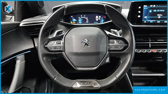 PEUGEOT 2008 1.5 BLUEHDI GT