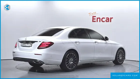 MERCEDES E-CLASS E300 AVANTGARDE