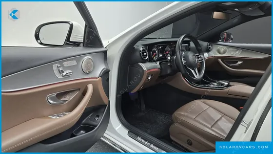 MERCEDES E-CLASS E300 AVANTGARDE