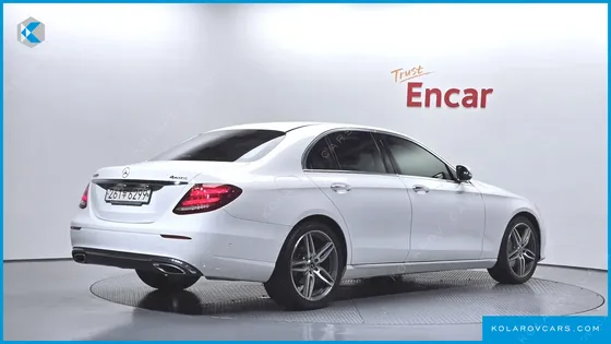 MERCEDES E-CLASS E300 AVANTGARDE