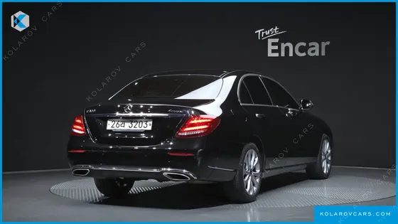 MERCEDES E-CLASS E300 4MATIC EXCLUSIVE