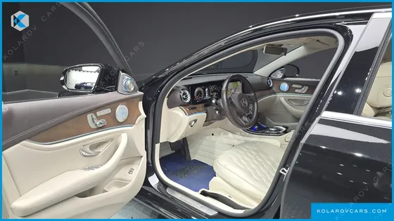 MERCEDES E-CLASS E300 4MATIC EXCLUSIVE